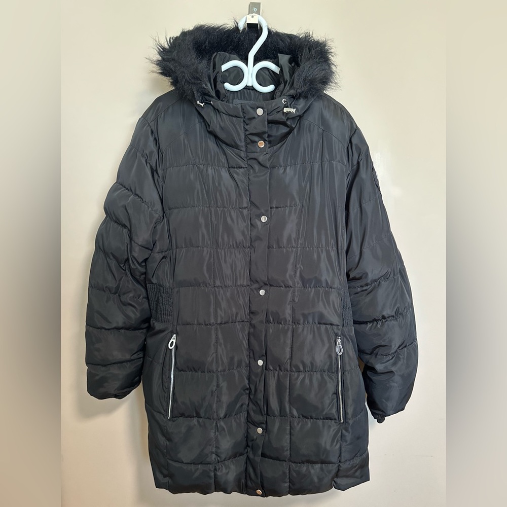 132 Alta Winter Parka with Hood
